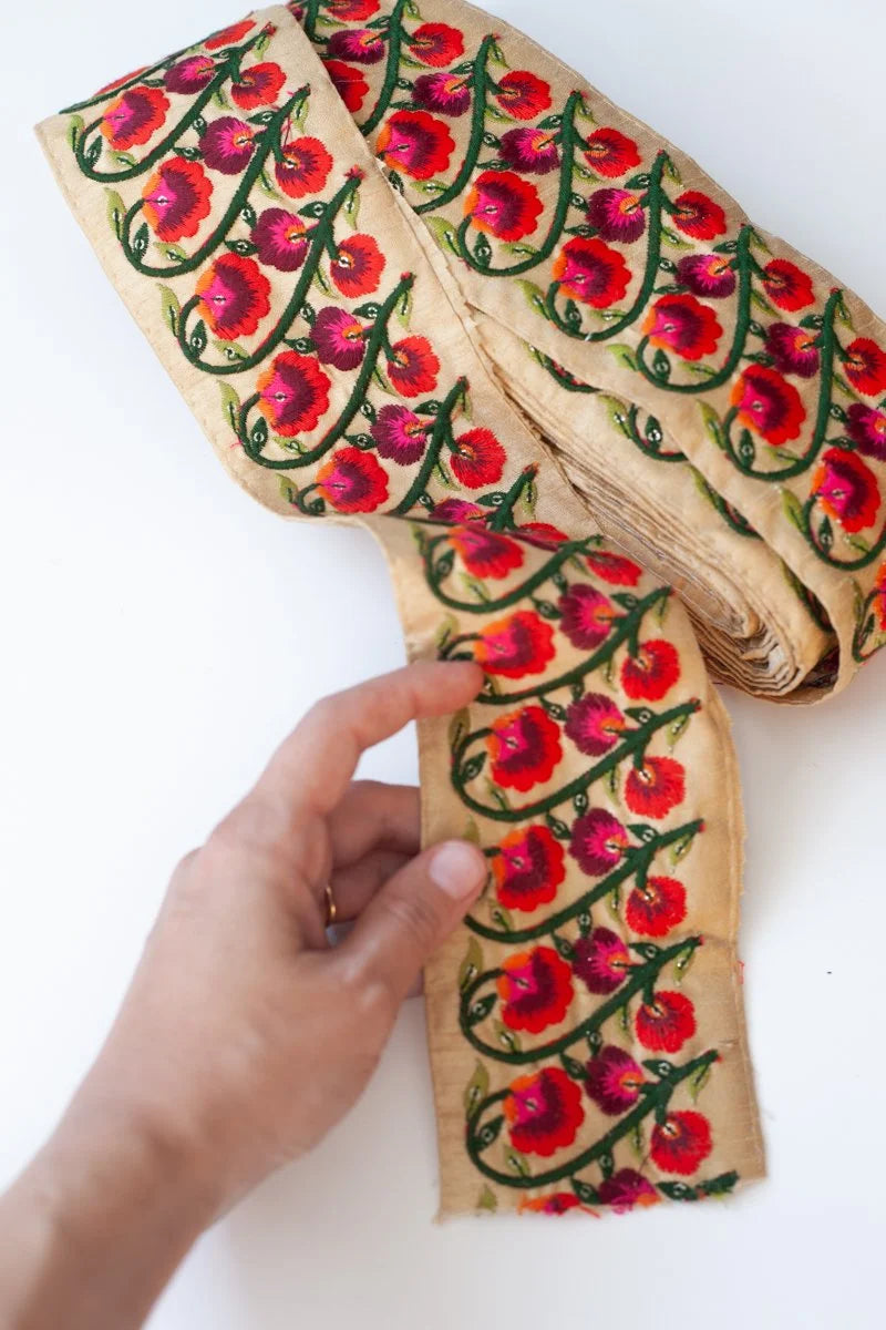 Vintage Embroidered Floral Sequin Trim