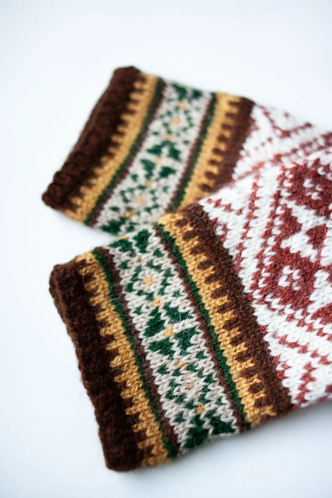 Hand-knitted Woolen Mittens - cream/rust