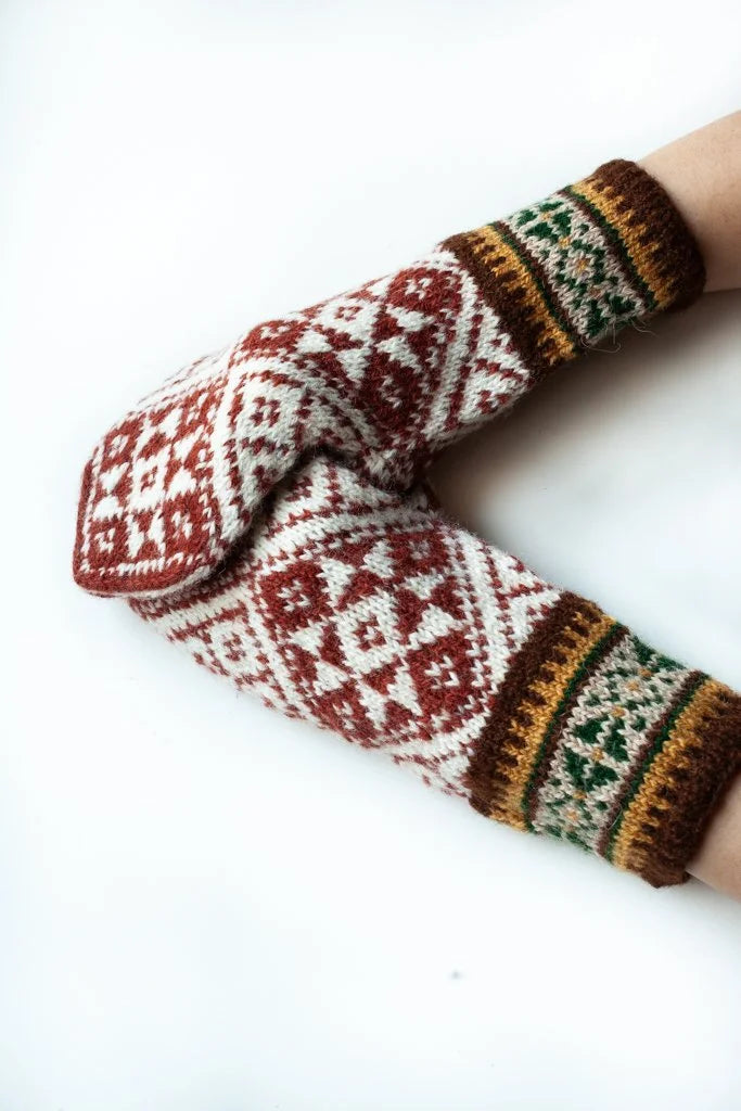 Hand-knitted Woolen Mittens - cream/rust